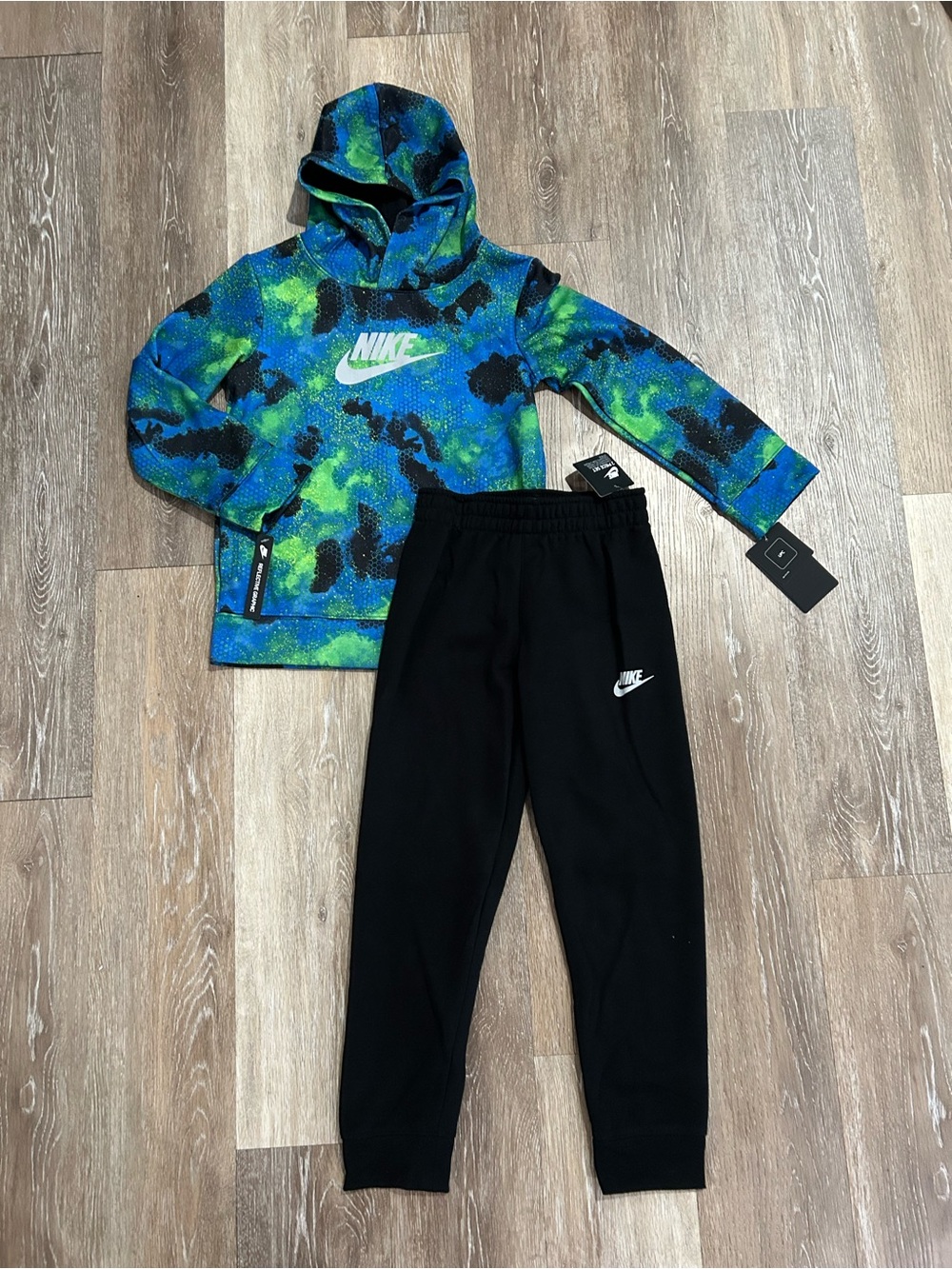 NEW Nike Kids Black Joggers with Blue & Green Hoodie Set